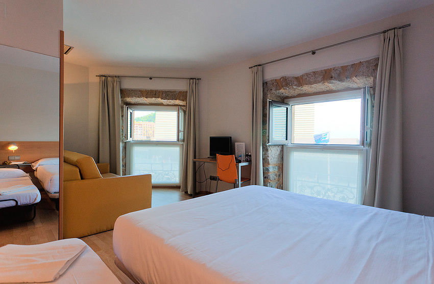 Hotel Arrizul Beach San Sebastian Phòng bức ảnh
